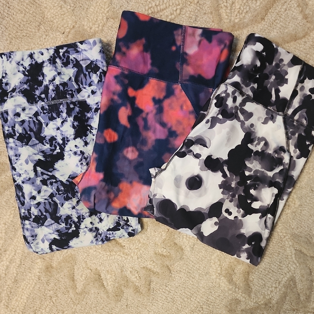 Womans Capri Leggings Bundle Of 3